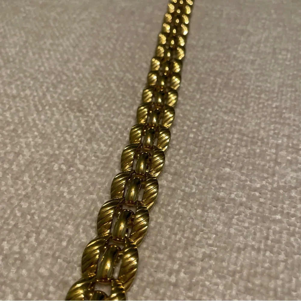Vintage 80s Monet Gold Tone Triple Gold Plated Statement Necklace 18